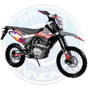 Motocicleta Factory Bike Jett 250 2026 color negro 250cc vista lateral