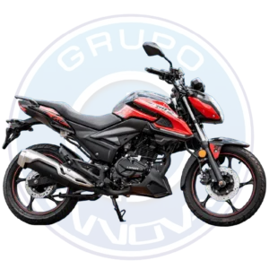 Parte frontal con diseño funcional y faro principal resistente.