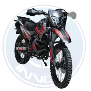 Qingqi QM250GY 2026 en color rojo ideal para todo terreno