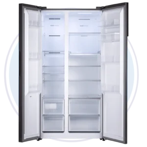 Interior de refrigeradora Indurama RI-7568D con bandejas y compartimentos